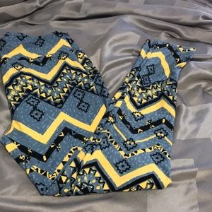 LulaRoe leggings. TC